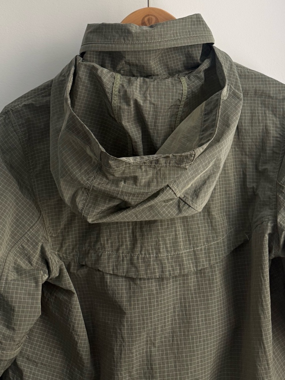 lululemon convertible hiking jacket - Picture 7 of 16